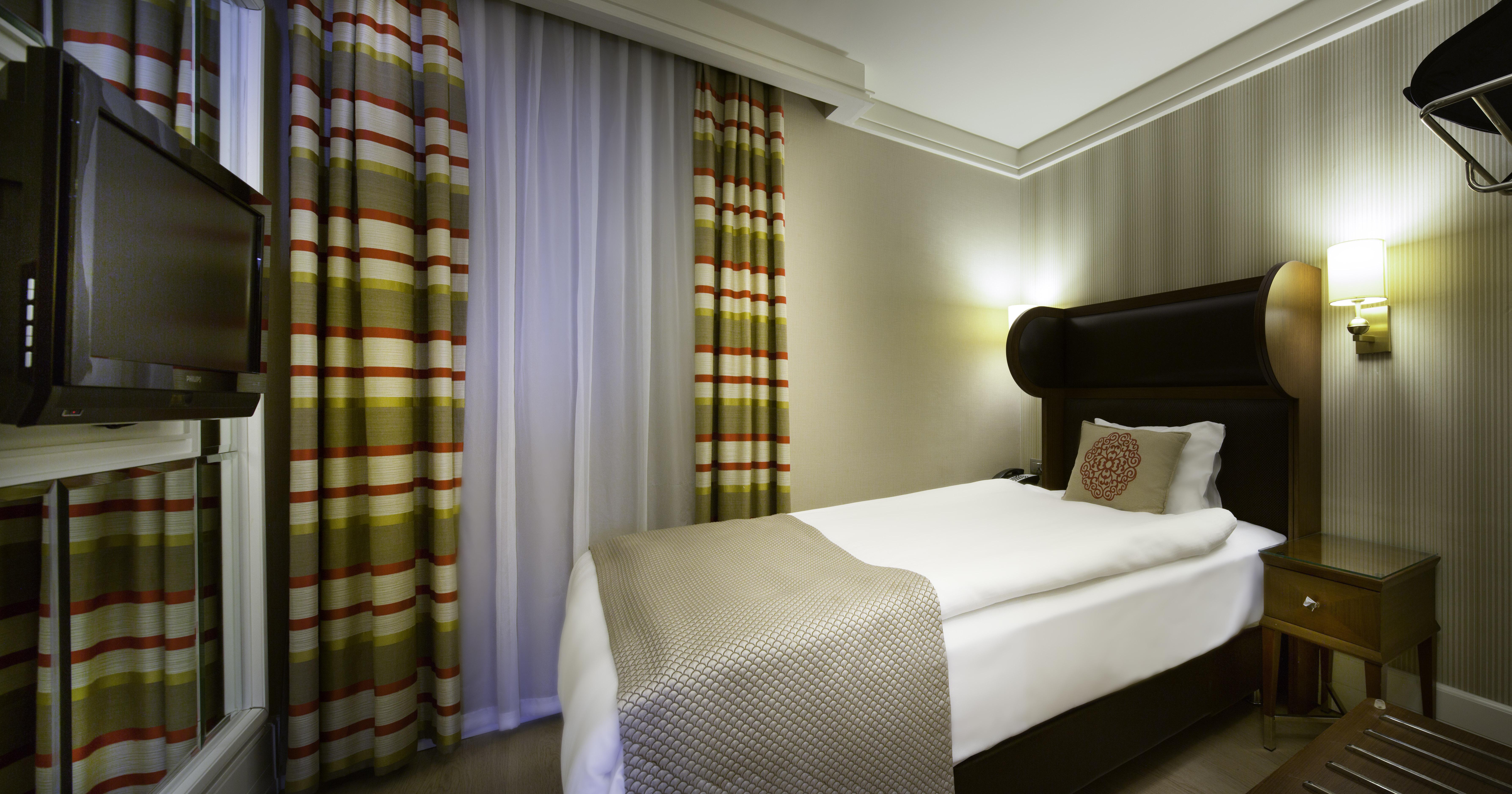 Titanic Comfort Sisli Istanbul Exterior photo